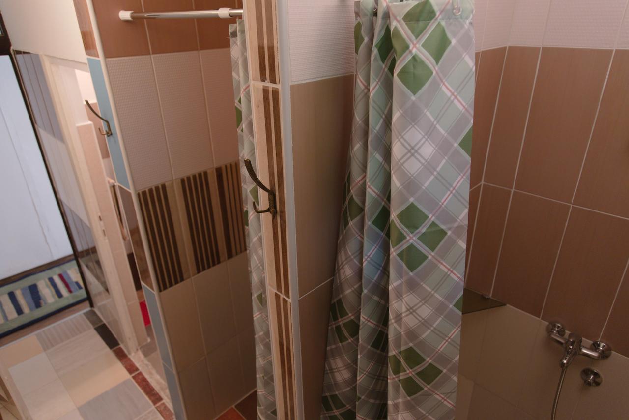 Hostel Belgrade Shungit Dragana Jeftica Br 10 Экстерьер фото